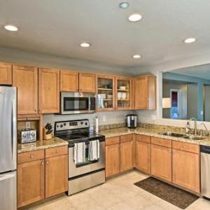 Chic Home with Patio 12Mi to Downtown Phoenix!