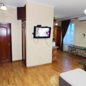 Luxery. Two bedrooms. 13 Khreshchatyk str. Centre