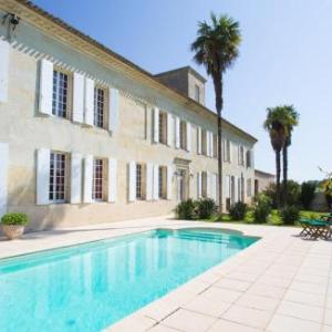 Blesignac Chateau Sleeps 12 Pool WiFi