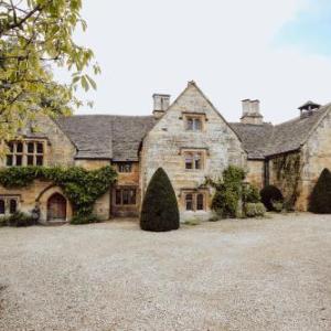 Temple Guiting Chateau Sleeps 10 WiFi