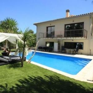 Castell-Platja d'Aro Villa Sleeps 10 Pool Air Con