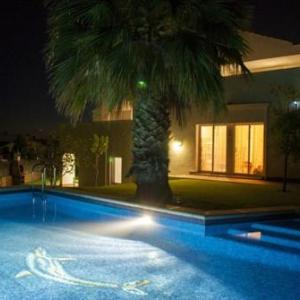 Segur de Calafell Villa Sleeps 6 Pool Air Con