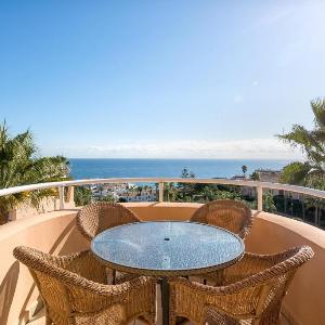 Malibu 10 - Lux. 2BR Sea View Condo in Club La Costa