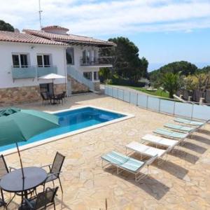 Lloret de Mar Villa Sleeps 10 Pool Air Con WiFi