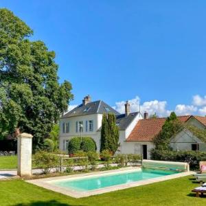 Campigneulles-les-Petites Villa Sleeps 12 WiFi