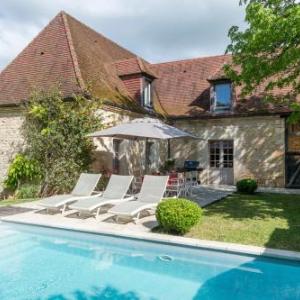 Saint-Amand-de-Coly Villa Sleeps 8 Pool Air Con