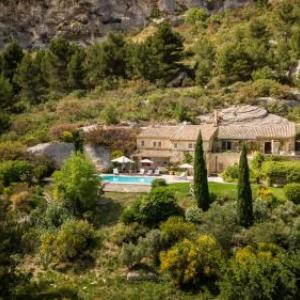 Les Baux de Provence Villa Sleeps 10 Pool WiFi