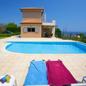 Skala Villa Sleeps 6 Pool WiFi