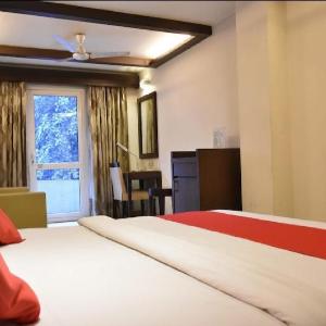 Metropolis Tourist Home