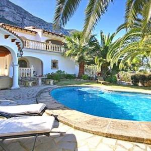 Denia Villa Sleeps 6 Pool Air Con WiFi