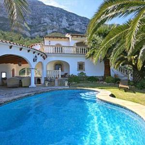 Denia Villa Sleeps 4 Pool Air Con WiFi
