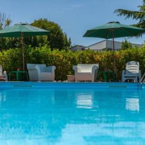 Suore della Carita Villa Sleeps 8 Pool Air Con WiFi