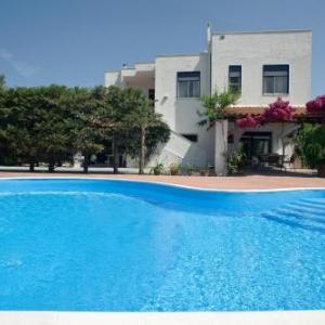 Mongiove Villa Sleeps 8 Pool Air Con WiFi