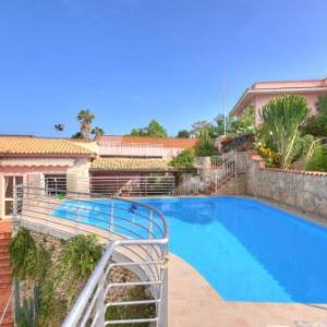 Isola delle Femmine Villa Sleeps 6 Pool Air Con
