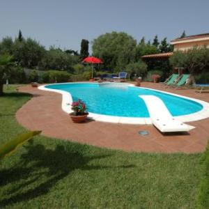 Chiesanuova Villa Sleeps 8 Pool Air Con WiFi