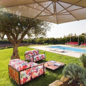Donnafugata Villa Sleeps 9 Pool Air Con WiFi