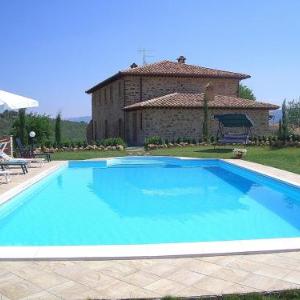 Torrenieri Villa Sleeps 10 Pool WiFi