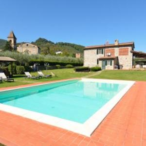 Colle di Compito Villa Sleeps 8 Pool Air Con WiFi