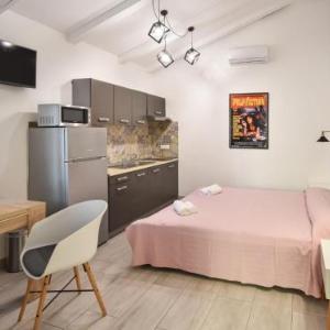 Apartment Bare-2