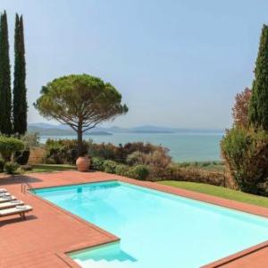 Passignano sul Trasimeno Villa Sleeps 6 Pool WiFi