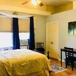 Generous Petworth Home; 3 min Metro w pvt parking