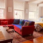 Cute Logan Studio Near Restaurant Scene and Metro