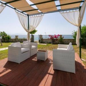 Beachfront Villa Barbati 1  Corfu