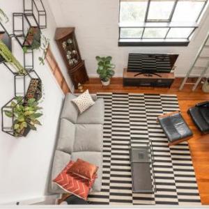 StayCentral - Fitzroy Converted Warehouse Penthouse