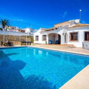 Rada de Moraira Villa Sleeps 10 with Pool and Air Con