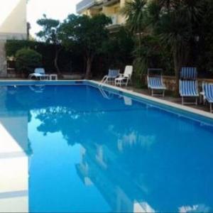 Sorrento Apartment Sleeps 6 Pool Air Con WiFi