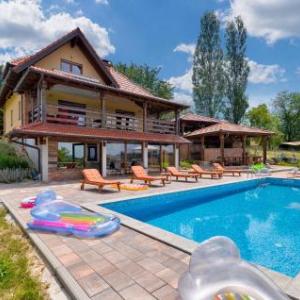 Three-Bedroom Holiday Home in Zelezna Gora