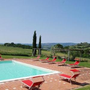 Castelfiorentino Villa Sleeps 4 Pool