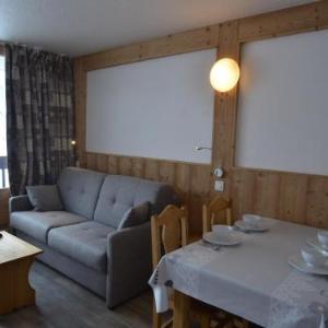 Studio confort rénové ski aux pieds 4 pers Les Menuires - FR-1-452-195