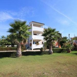 Apartments and Rooms Ana Pomer