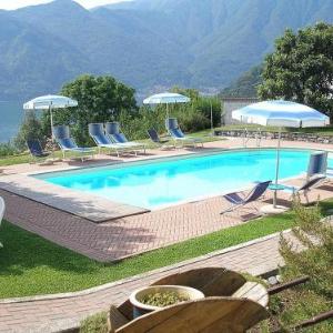 Azzano Villa Sleeps 7 Pool WiFi