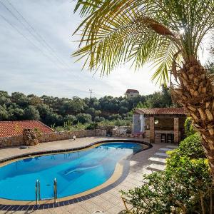 Dream Lux Flat with great Outdoors Pool & Parking