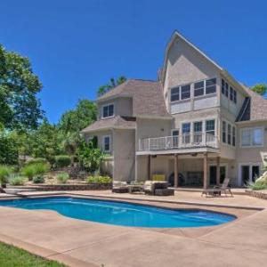 Family-Friendly Norfork Lake Retreat Private Pool