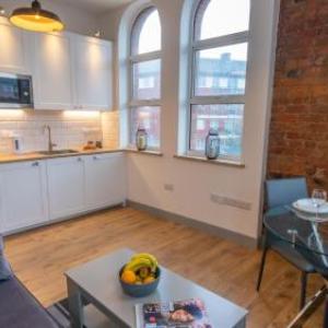 Spacious Luxury Apartment close to Manchester City Centre By Pillo Rooms