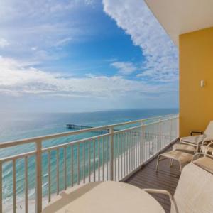 Sterling Reef 1904 2 Bedroom Penthouse Beach Front Pool Sleeps 6