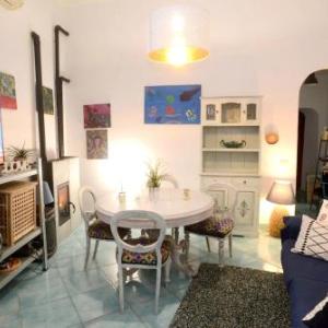 Apartment with 2 bedrooms in Pozzuoli with wonderful sea view and WiFi 150 m from the beach