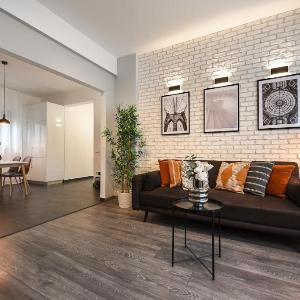 Premium Urban Living - Stylish Apartments at Universitate Prime Location