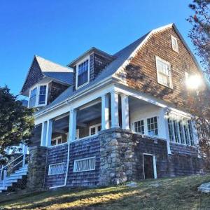 Cedar Ledge Annisquam