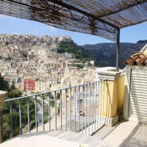 House with one bedroom in Ragusa with wonderful city view balcony and WiFi