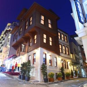 Elyka Hotel