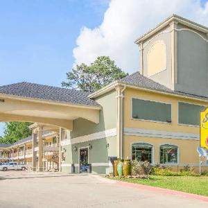 Super 8 by Wyndham Mansfield LA