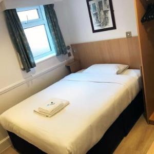 Hotels near Brentwood Centre - Brentwood Guest House