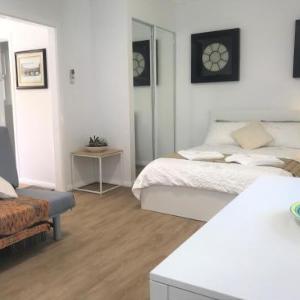 M207 West Perth Studio Apartment near Kings Park