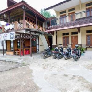 Super OYO 2961 Artana Bed & Breakfast