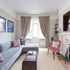 Luxurious 2-Bed Apt 5 mins from Buckingham Palace