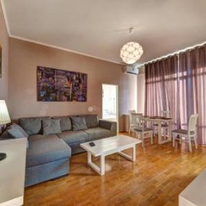 Two-bedroom Apartment near Arena City